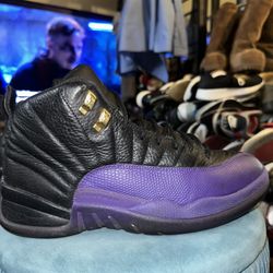 Jordan 12 Retro Field Purple Size 10.5 Pre Owned Like New