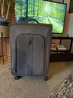Large London Fog Suitcase