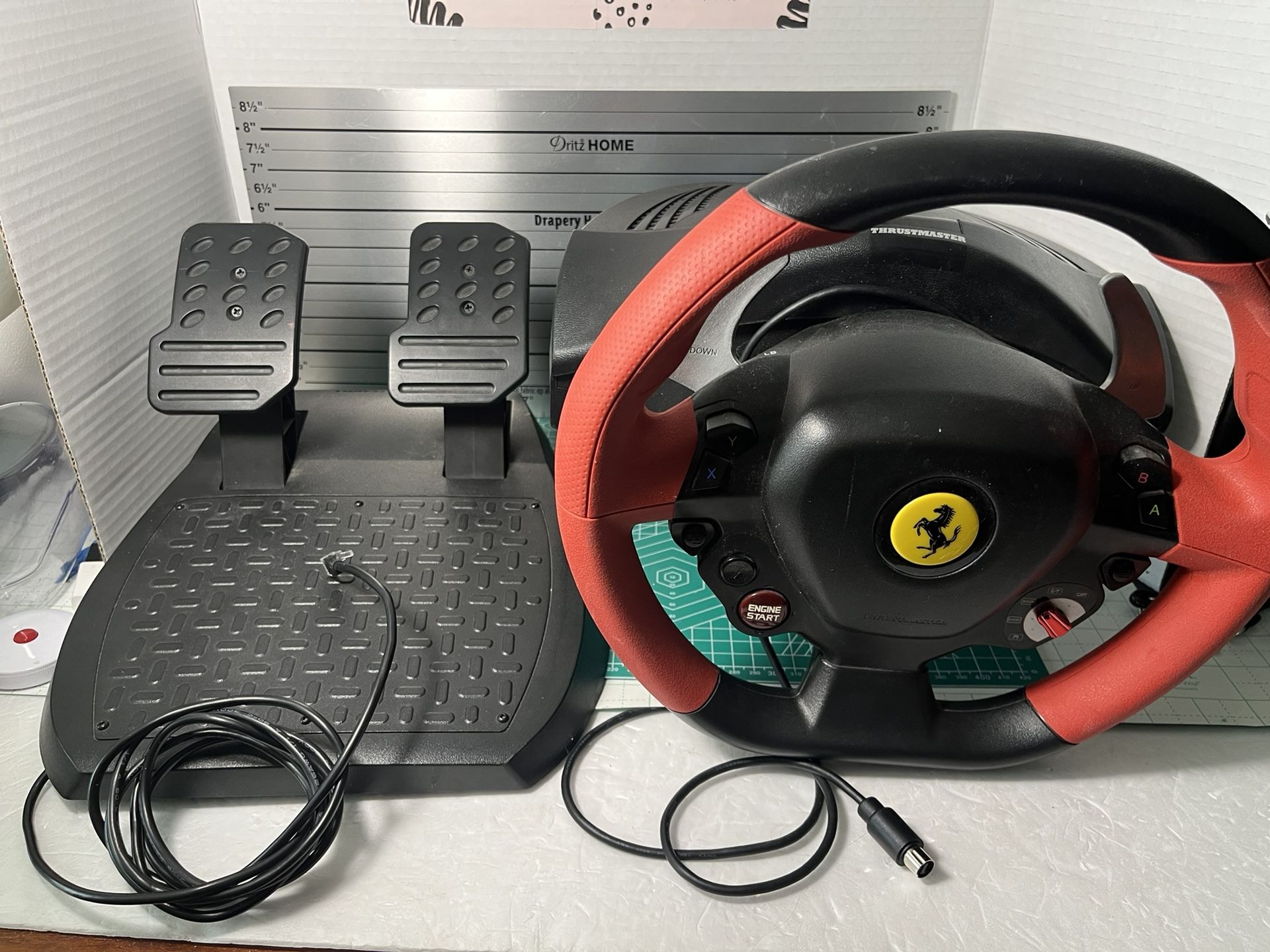 Thrustmaster Ferrari 458 Spider Racing Wheel Xbox Series X/S & One