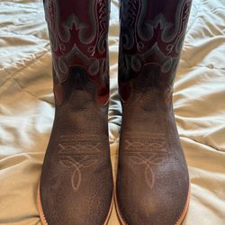 Women’s Size 7 Western Boots