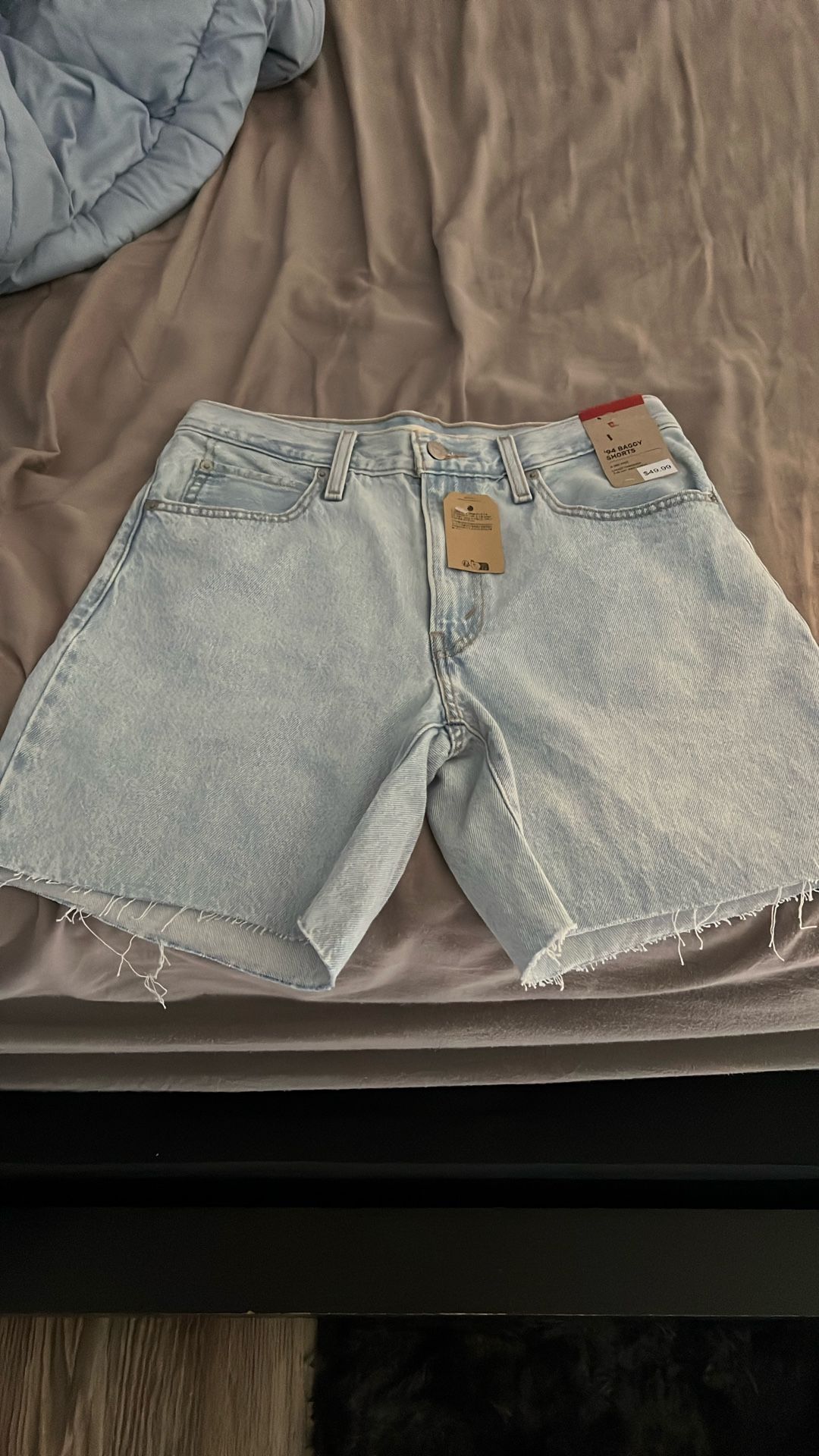 Womens ‘94 baggy jean shorts