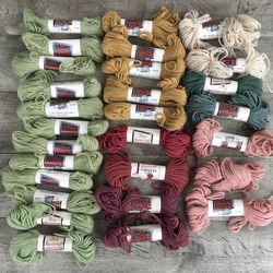 Lot 28 Skeins of Lady Handicraft Tapestry Wool Yarn