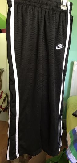 Boys Nike netted pants sz Small (8)