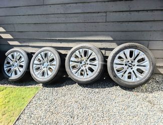 22" wheels and tires off a Silverado