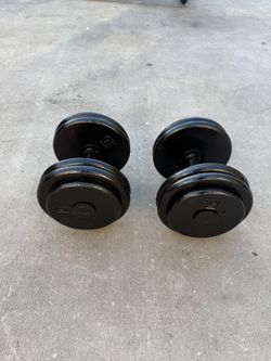 Set of 50lb dumbbells 💪 