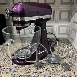 KitchenAid Stand Mixer for Sale in Garner, NC - OfferUp