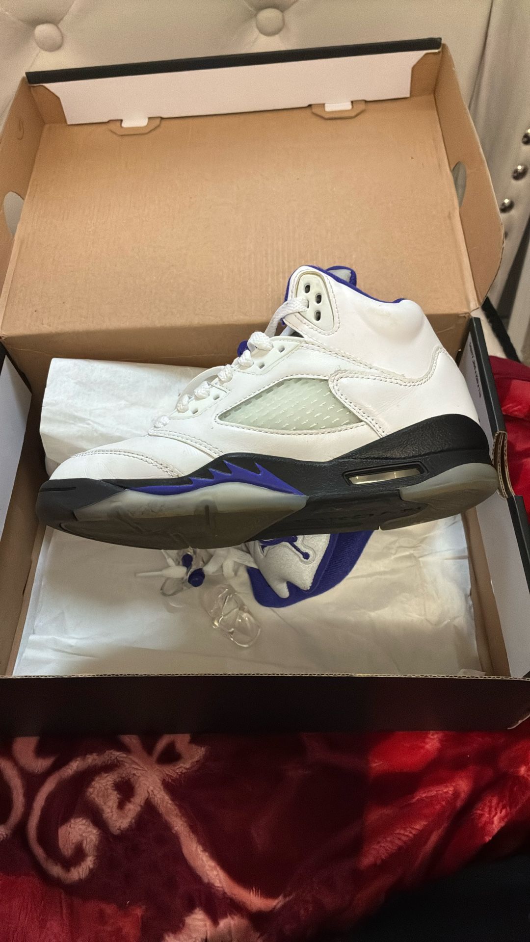 Jordan 5 size 4Y kids