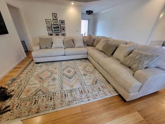 💞OM 💞  Brand New Living Room Sectional