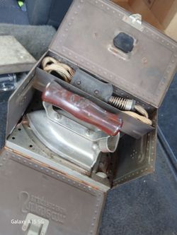 1930s Electric Iron