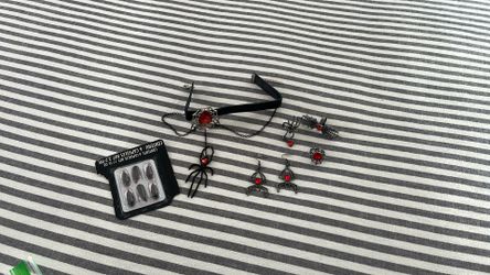 HALLOWEEN ACCESSORIES! 7 Pieces