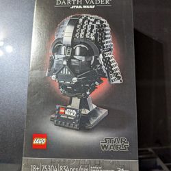 LEGO Star Wars: Darth Vader Helmet (75304) New