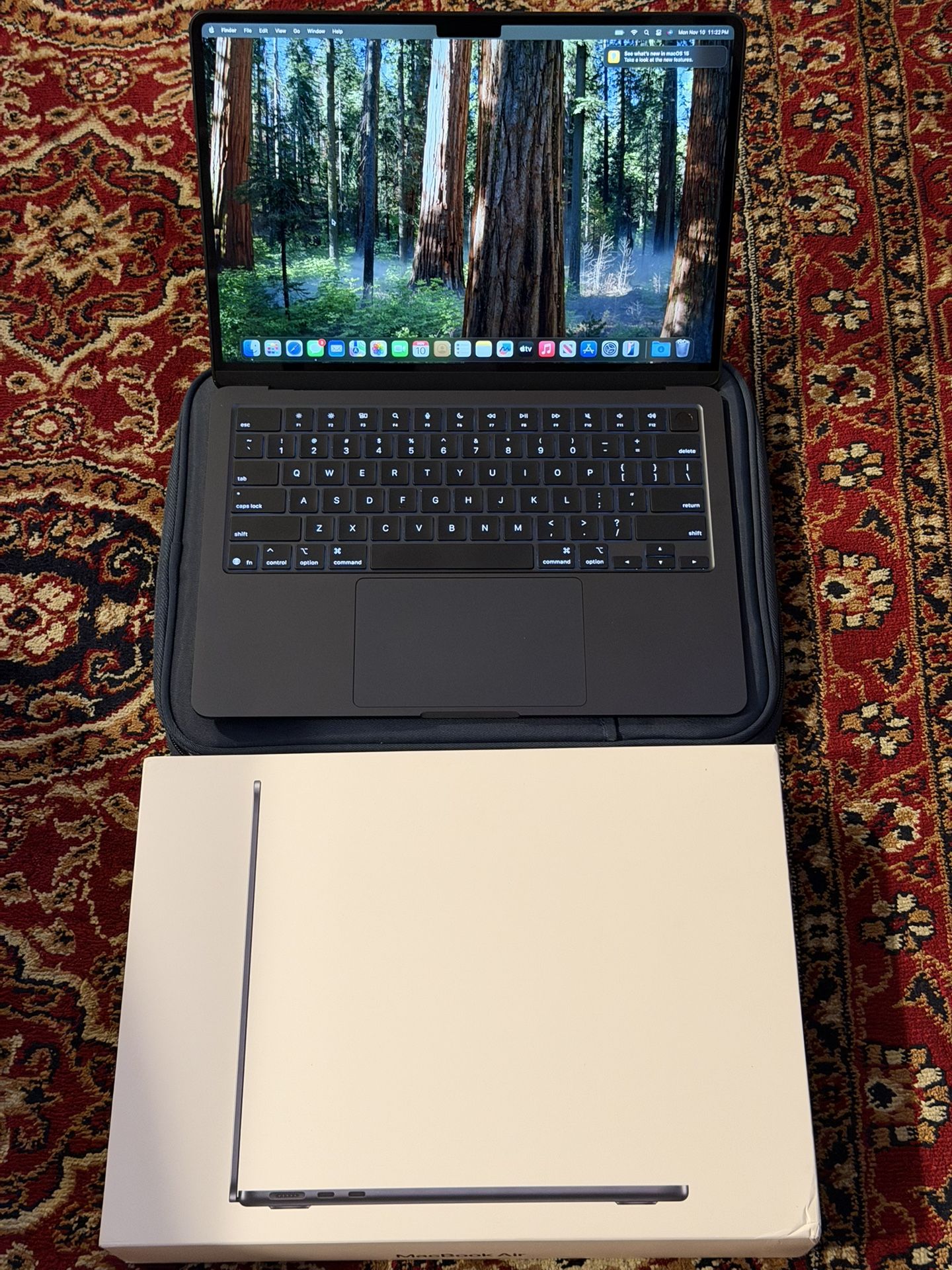 Apple MacBook Air 13” M4 in Midnight 