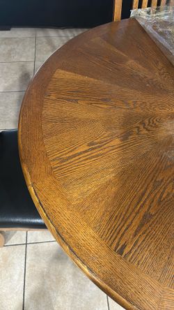 Dinning Table And 6 Chairs