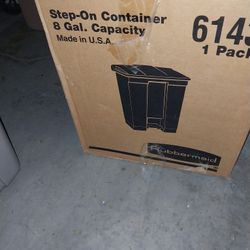 Plastic Storage Containers