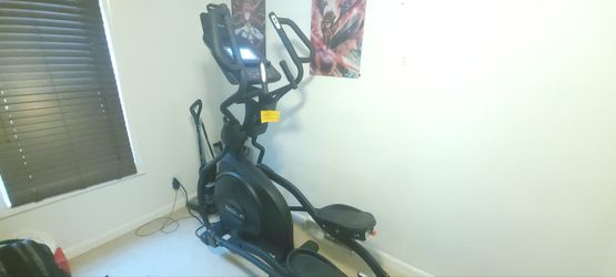 SOLE e35 Elliptical