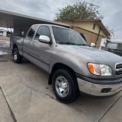 Toyota Tundra 2002