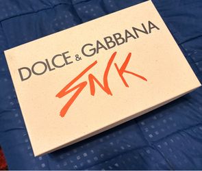 Dolce & gabbana size 10 in men true to size