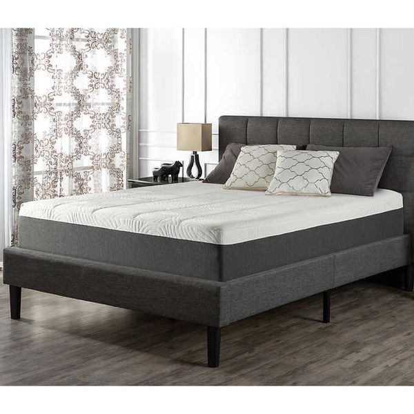 Blackstone Queen Set 12 Memory Foam Mattress And Platform Bed Blackstone Queen Set 12 Memory Foam Mattress And Platform Bed Normally 599 99 Plus Tax Now Only 295 Includes Fo