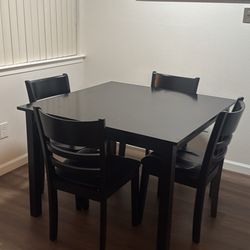 Dining Table 4 Seats 