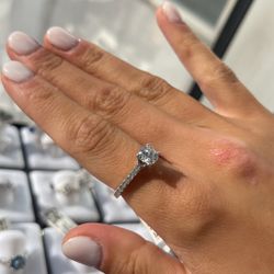 14k Gold Diamond women’s rings on Sale