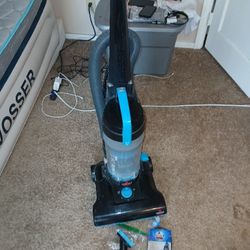 Bissell PowerForce Helix Vacuum (Model 1700)