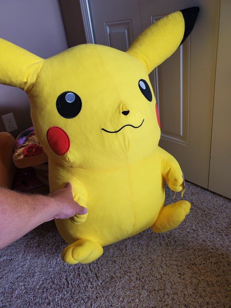 Giant Pikachu