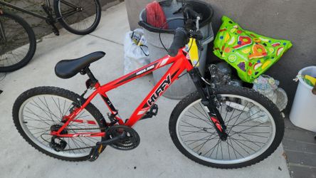 24in HUFFY MOUNTAIN BIKE