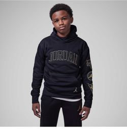 Jordan See Me Shine Pullover Hoodie Boys SMALL (8-10 years) Black