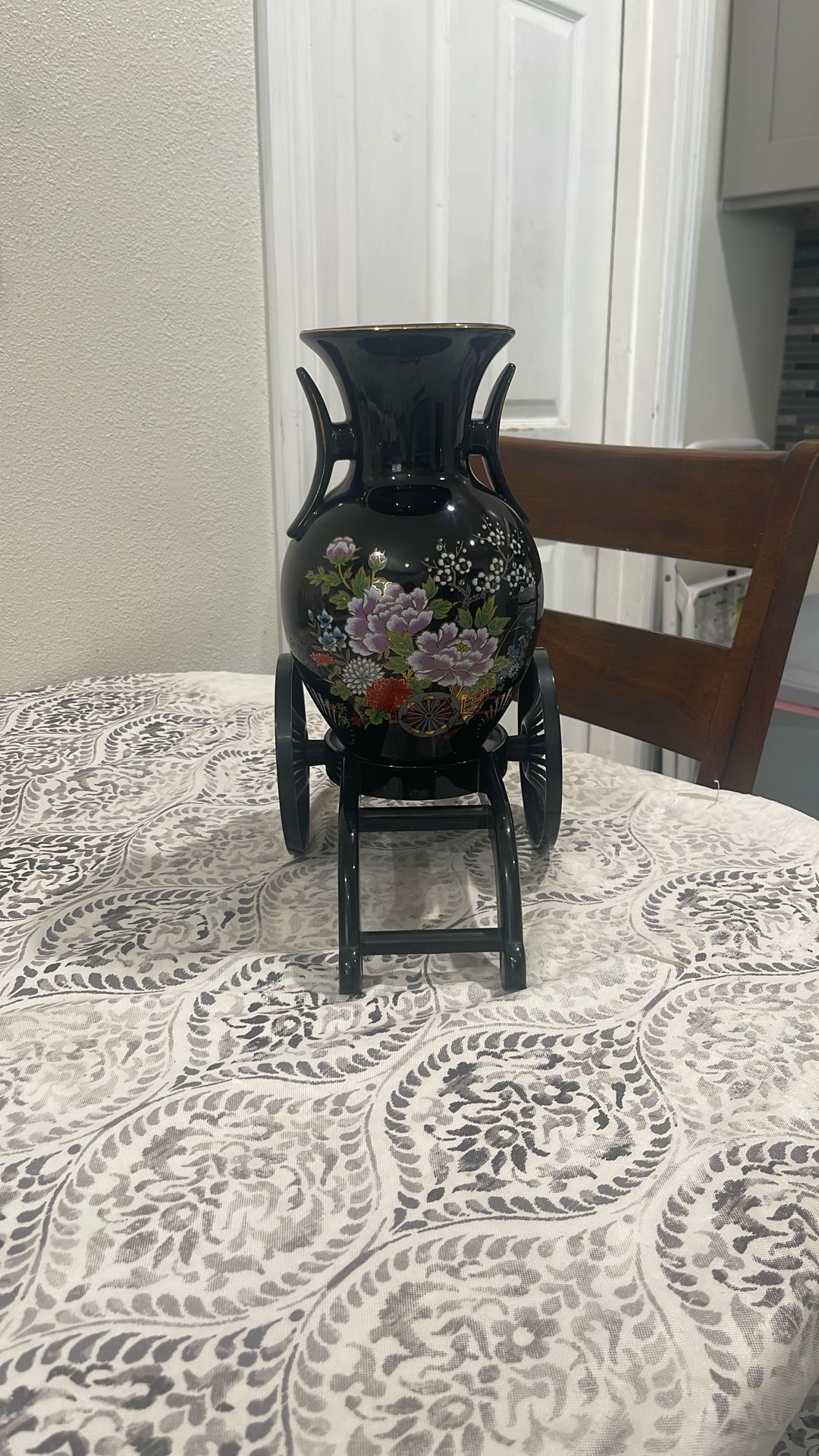 Shiny Black Japanese Floral Vase