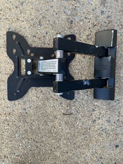 Articulated TV wall mount
