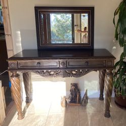 Table With Mirror 