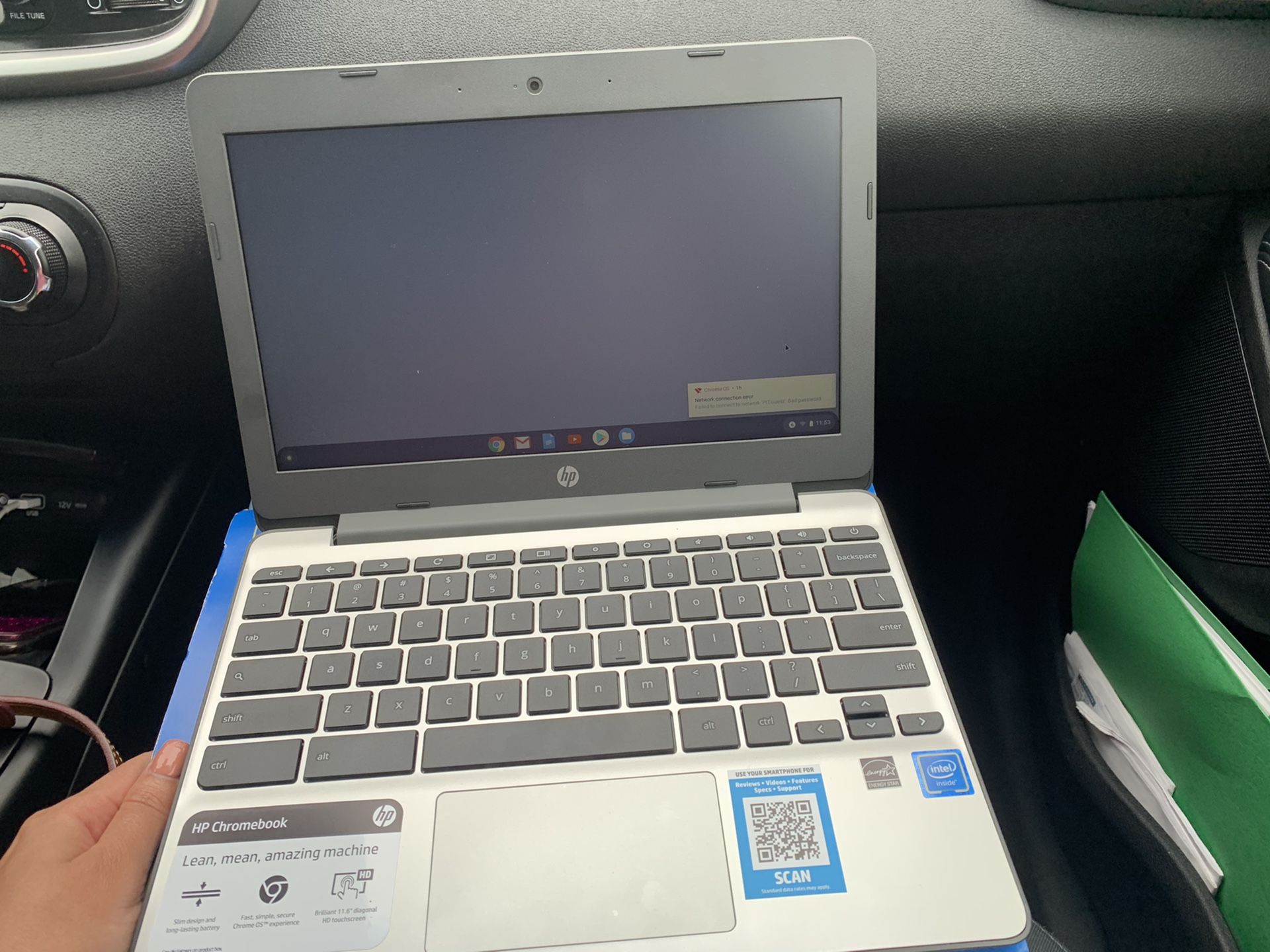 HP Chromebook 11.6 inch screen
