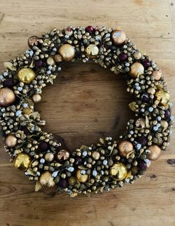 Christmas Wreath 10” 