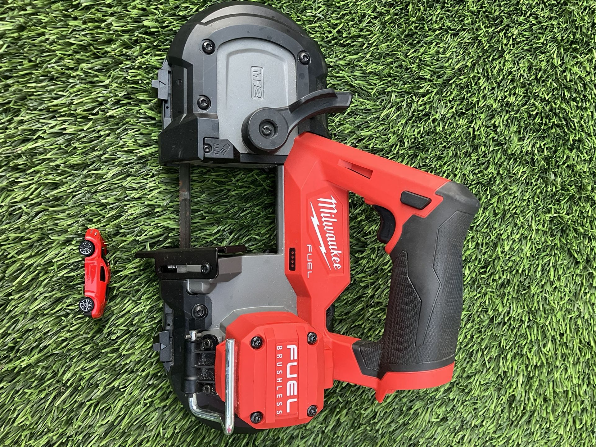 M12 FUEL 12V Lithium-Ion Cordless Compact Band Saw (Tool-Only)