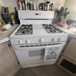 Gas Stove/oven 