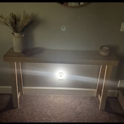 Entrance Standing Table 