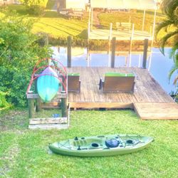 Quiet  Nice 2 Bedroom 1 Bath. Beautiful water View