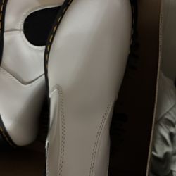 DR. MARTENS WHITE QUAD BOOTS