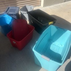 Storage bins read info 10 for all