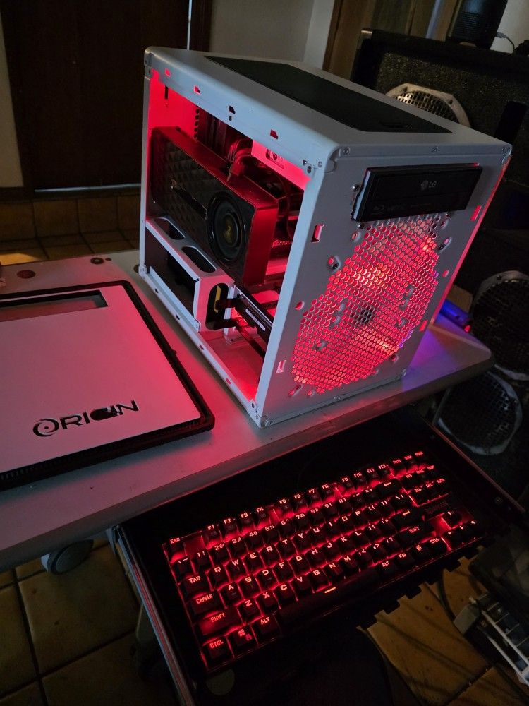 Corsair Mini ITX Gaming Pc i7-3.60GHz-CPU 16GB Ram 256GB SSD+1TB HDD GPU: GTX