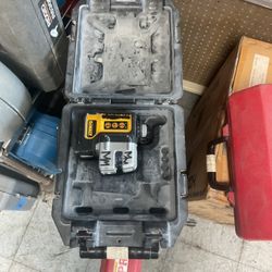 DEWALT 12V MAX Green Laser Level