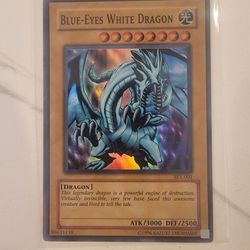 Blue-Eyes White Dragon SKE-001 Super Rare Unlimited Yugioh TCG Card - LP/NM 
