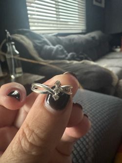 Silver Ring with Small Stone Accents 10k size 7