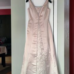 Elegant Party Wedding Dress size 4 Petite 