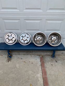 Toyota dually hubcaps 14 inch