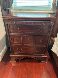 Pair of Dark Wood Traditional Ornate Nightstands