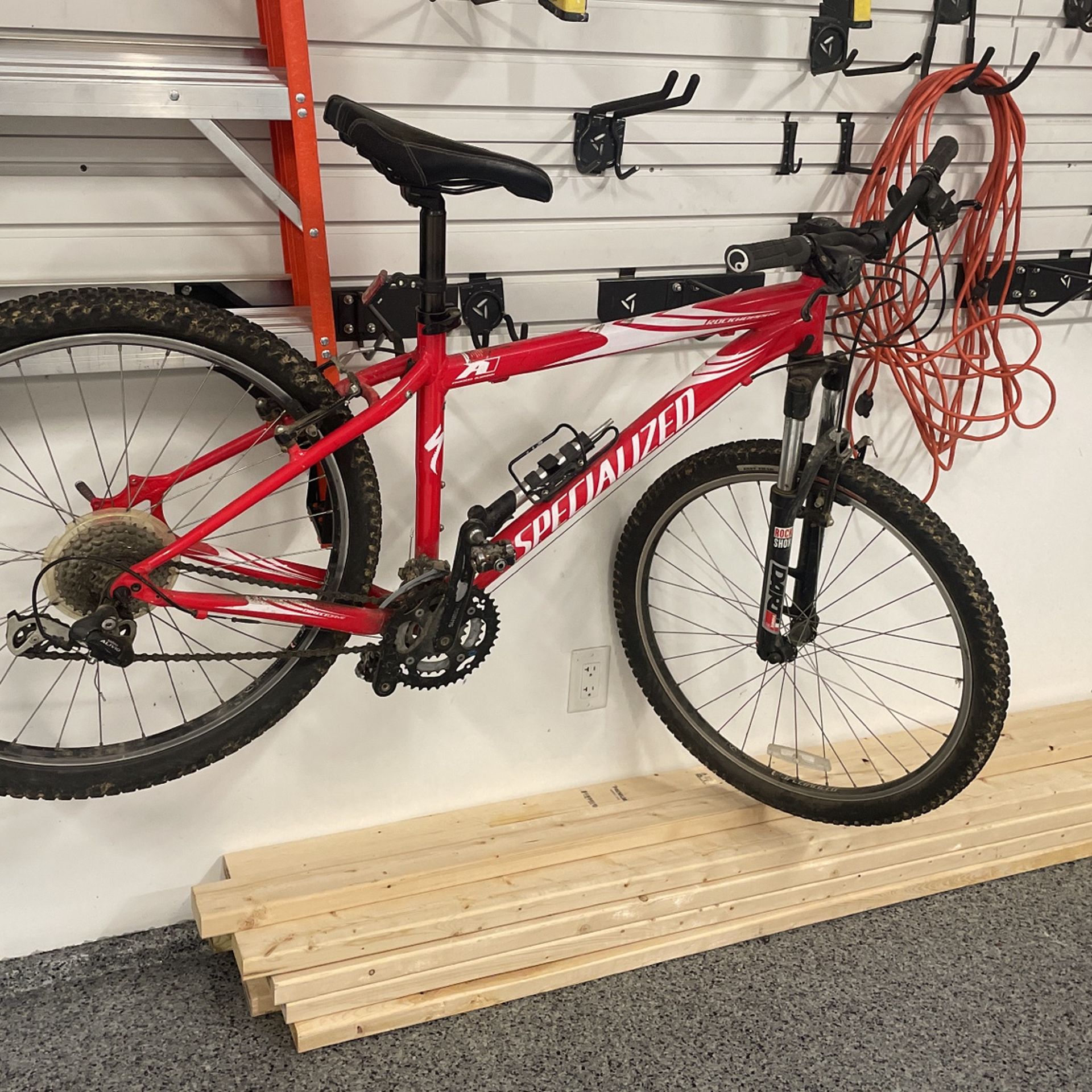 Specialized rock hopper mountain bike