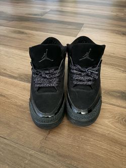 Black cat 3s
