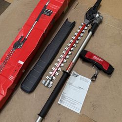 Milwaukee M18 FUEL QUIK-LOK Articulating Hedge Trimmer Attachment