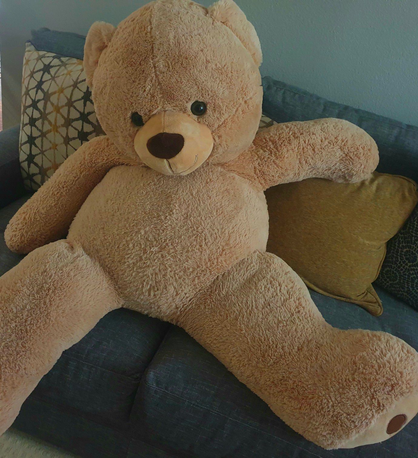 TEDDY BEAR XXL 60 INCHES IN EXCELLENT CONDITIONS $30